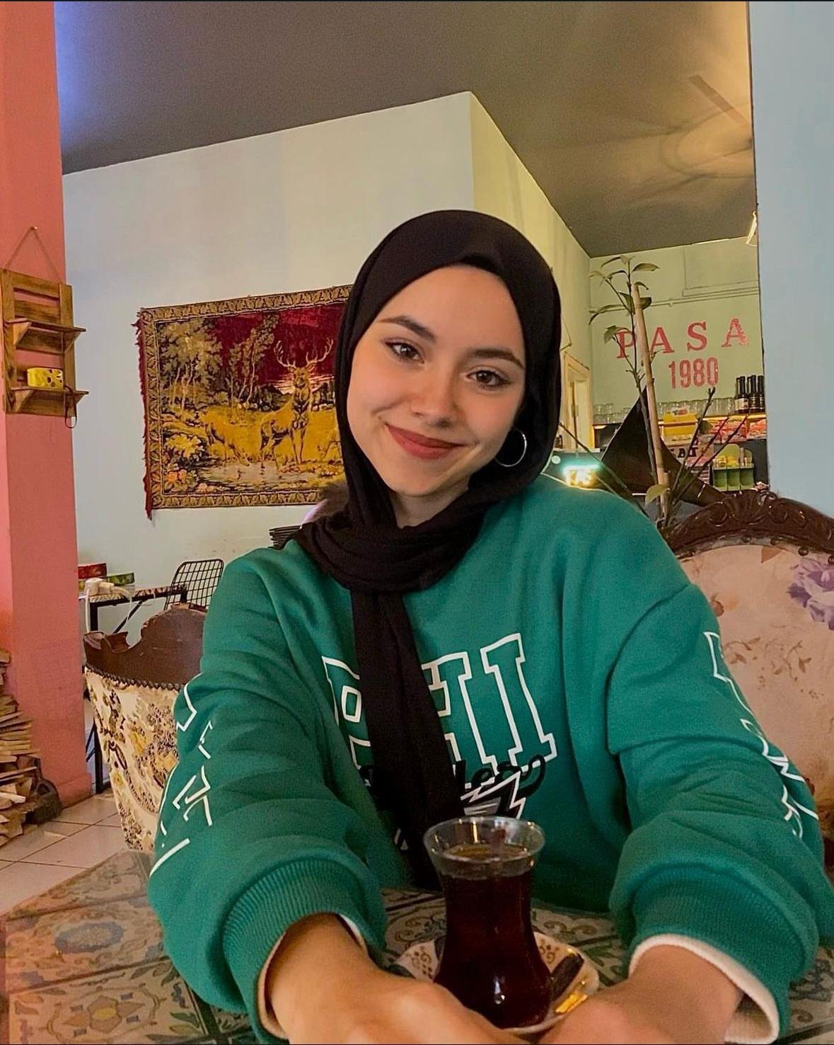 Kozyatağı Elden Ödeme Bayan Escort Kader